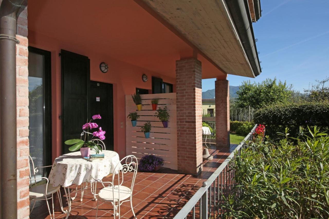 Residence Il Melograno Manerba del Garda Eksteriør bilde