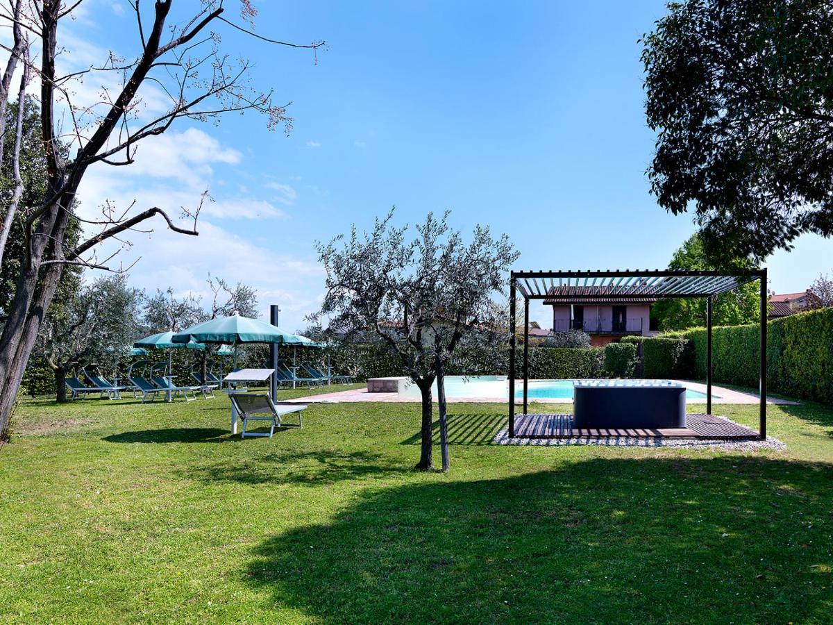 Residence Il Melograno Manerba del Garda Eksteriør bilde