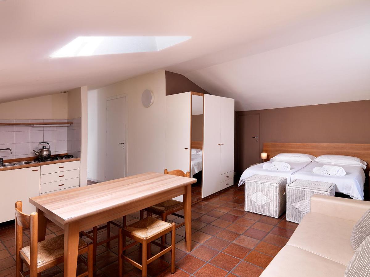 Residence Il Melograno Manerba del Garda Eksteriør bilde