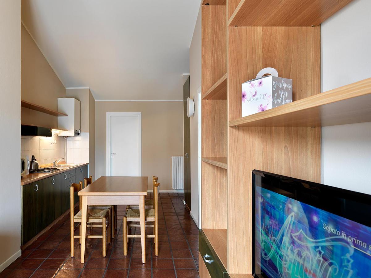 Residence Il Melograno Manerba del Garda Eksteriør bilde